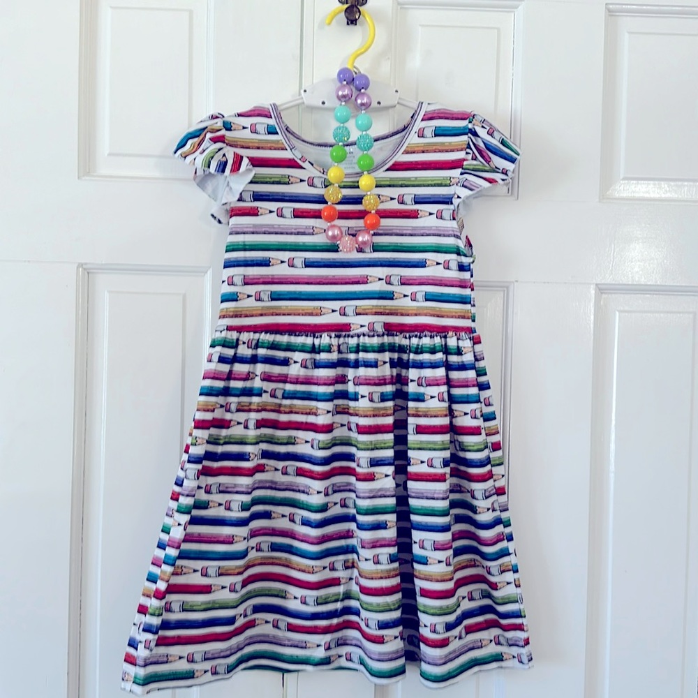 Seasonal Dress & Necklace Bundle Size 7/8